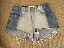 Garage Women  s Festival Denim Shorts Size 7 Two Toned And Frayed Bottoms