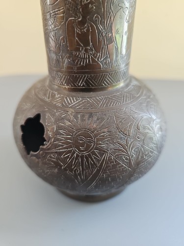 Antike ägyptische Bronze Vase schönes aufwendig geätztes Design 5,5" hoch - Bild 3 von 7