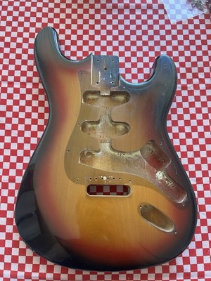 Musima Massivholz Korpus. Tabak Sun Burst 70 s/80 s Vintage. Strat