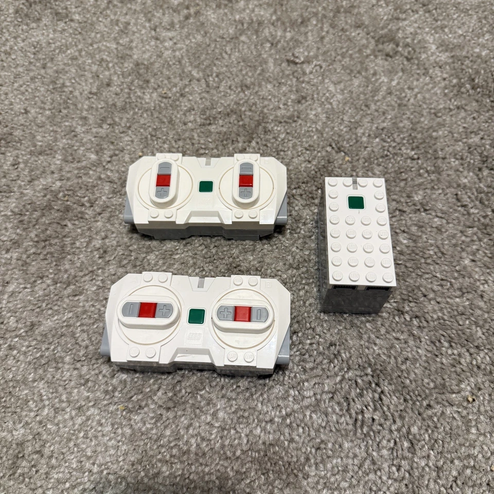 LEGO World City Train Track Vintage LOT 100 Curved Straight Other + Power remote - Image 2 of 4