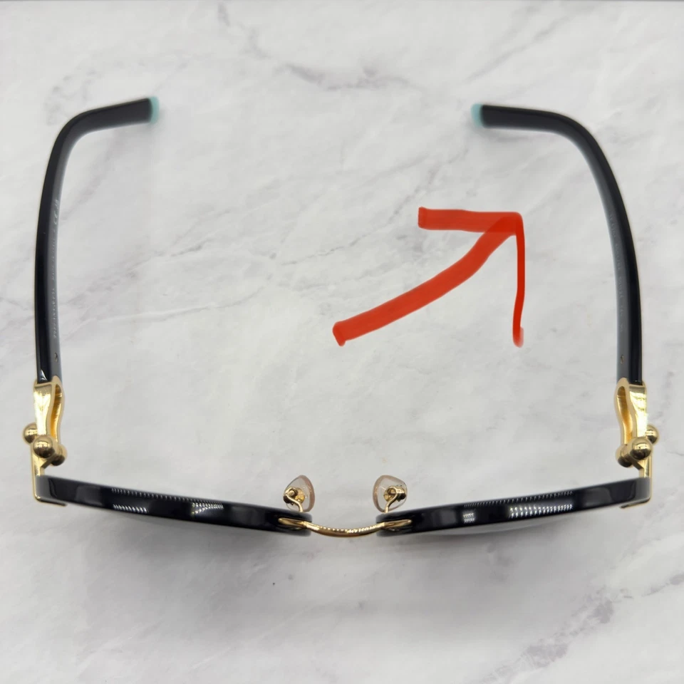 Gafas de sol redondas de plástico negro Tiffany & Co TF 4201 8001S4 lentes grises NOTA Foto 3 de 4