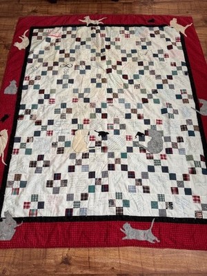 Vintage Cutter Quilt Cat Mouse Applique Memory Quilt Signed Friendship Quilt