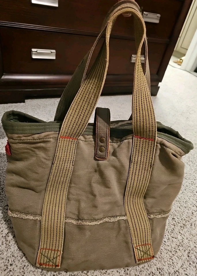 Bolsa tote de ombro de lona Gap viagem casual verde com costura vermelha 13,5 x 11,5 x 11 - Imagem 4 de 4