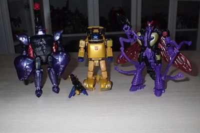 Transformers Generations Legacy Buzzworthy Bumblebee Creatures Collide Goldbug - Imagen 1 de 4