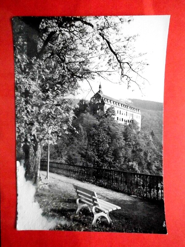 Bild 1 von 2