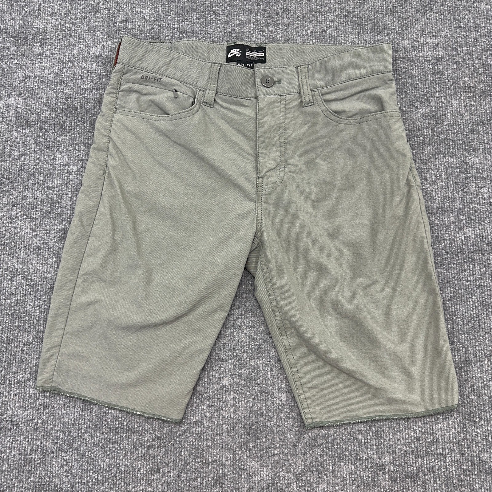 Nike SB Shorts Mens 30 Gray Dri-Fit Freemont 5 Pocket 10