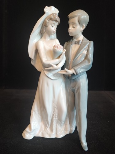 1991 LLADRO #5885 “FROM THIS DAY FORWARD” WEDDING BRIDE & GROOM