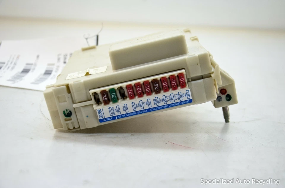 2007 - 2011 LEXUS GS 350 OEM FUSE RELAY JUNCTION BOX CONTROL MODULE 82670-30230 - Изображение 3 из 4
