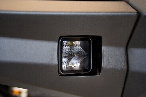 DV8 Offroad BE3EW40W LED Light - 第 1/10 張圖片