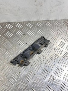 VW PASSAT Variant B6 3C5 Stoßstangenhalter vorne rechts 3C0807184 2.00 34864960