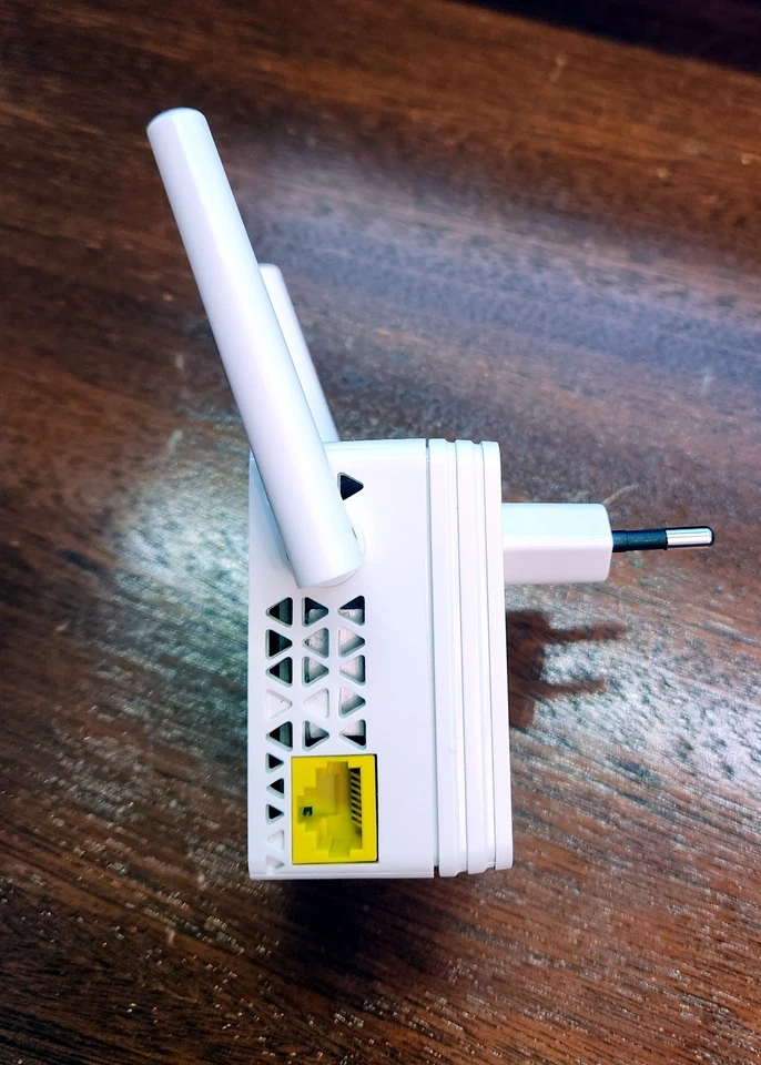 Netgear EX 3700 WLAN-Repeater 2,4 und 5 ghz AC 1200 MB/s - Bild 4 von 4