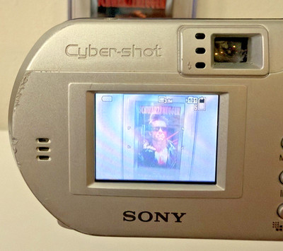 Sony Cyber-shot DSC-P72 3.2MP Digital Camera 3x Zoom Tested Works Memory Stick