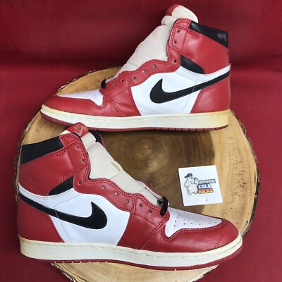 Nike 1994 Air Jordan 1 Retro High Chicago Bred Banned 130207-101