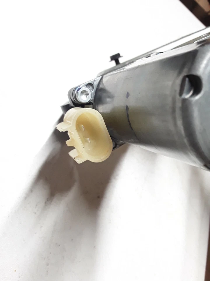 Regulador motor ventana eléctrica trasero izquierdo Dorman 748-268 se adapta a Dodge Durango 2004-09 Foto 4 de 4