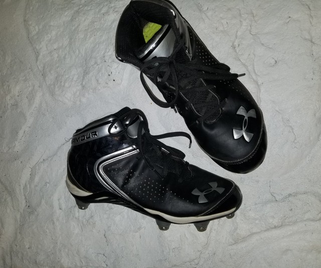 under armor high top baseball cleats