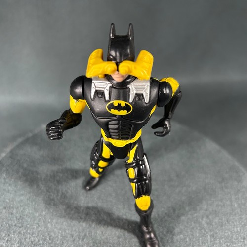 DC Comics Batman Forever Night Hunter Batman Action Figure 1995 Kenner - Picture 3 of 9