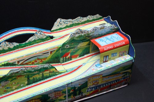 Vintage 1953 Ohio Art Tin Lithograph "Alpine Station" WIND-UP TRACK TOY w/Bus - Picture 11 of 24