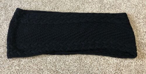 Banana Republic Black Infinity Scarf Acrylic - Picture 1 of 3