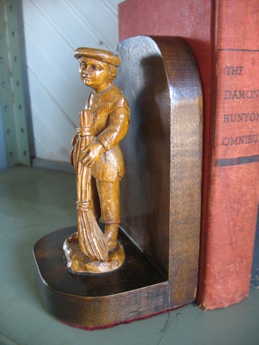 FIGURAS DE MADERA TALLADAS A MANO FRANCESAS DE COLECCIÓN ESCULTURA BRETONA BRITTANY SUJETALIBROS - Imagen 7 de 11