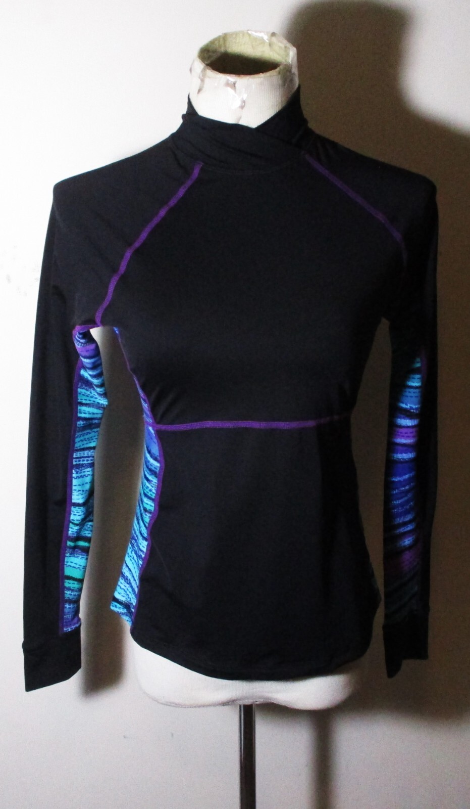 ATHLETA Black Long Sleeve Stretch Compression Top Size S