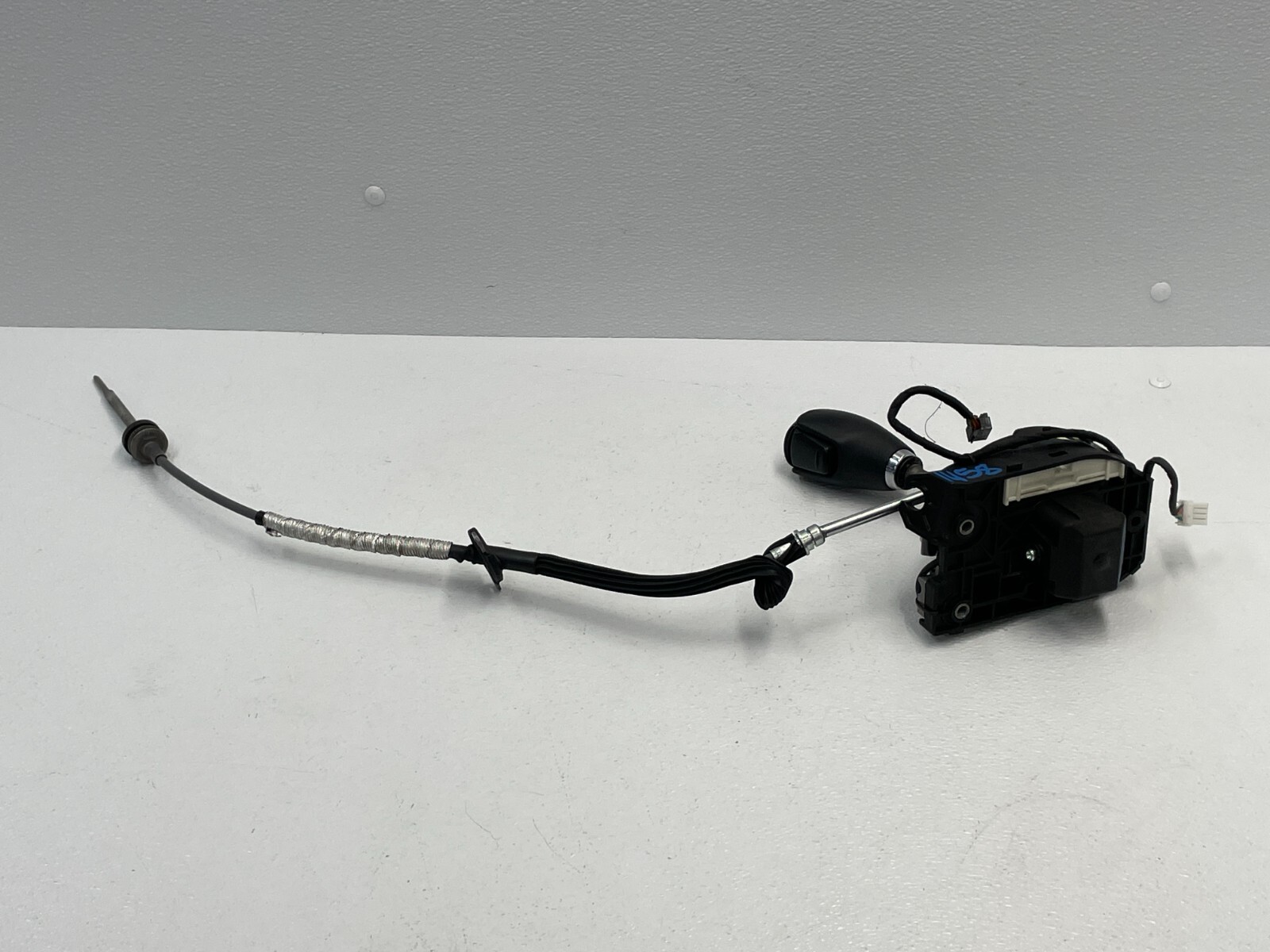 2013 2014 Maserati Granturismo M145 Floor Gear Shifter Selector W/Knob 1458 OEM