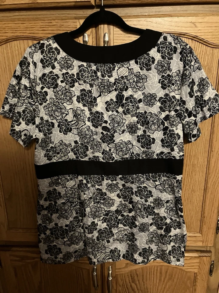 Exfoliante médico blanco y negro para dama talla M de Landau Foto 3 de 4