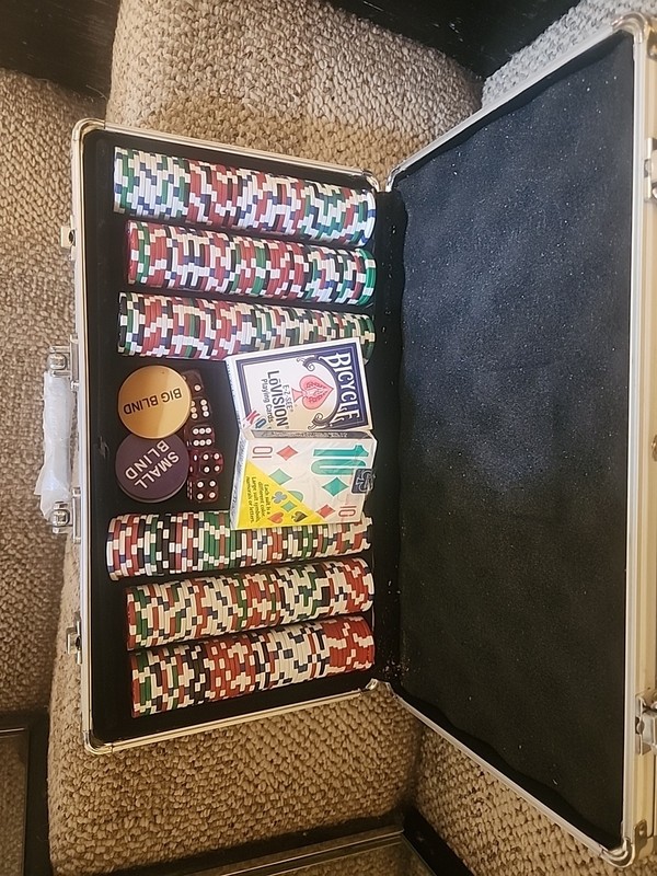 Poker Chip Set With Case