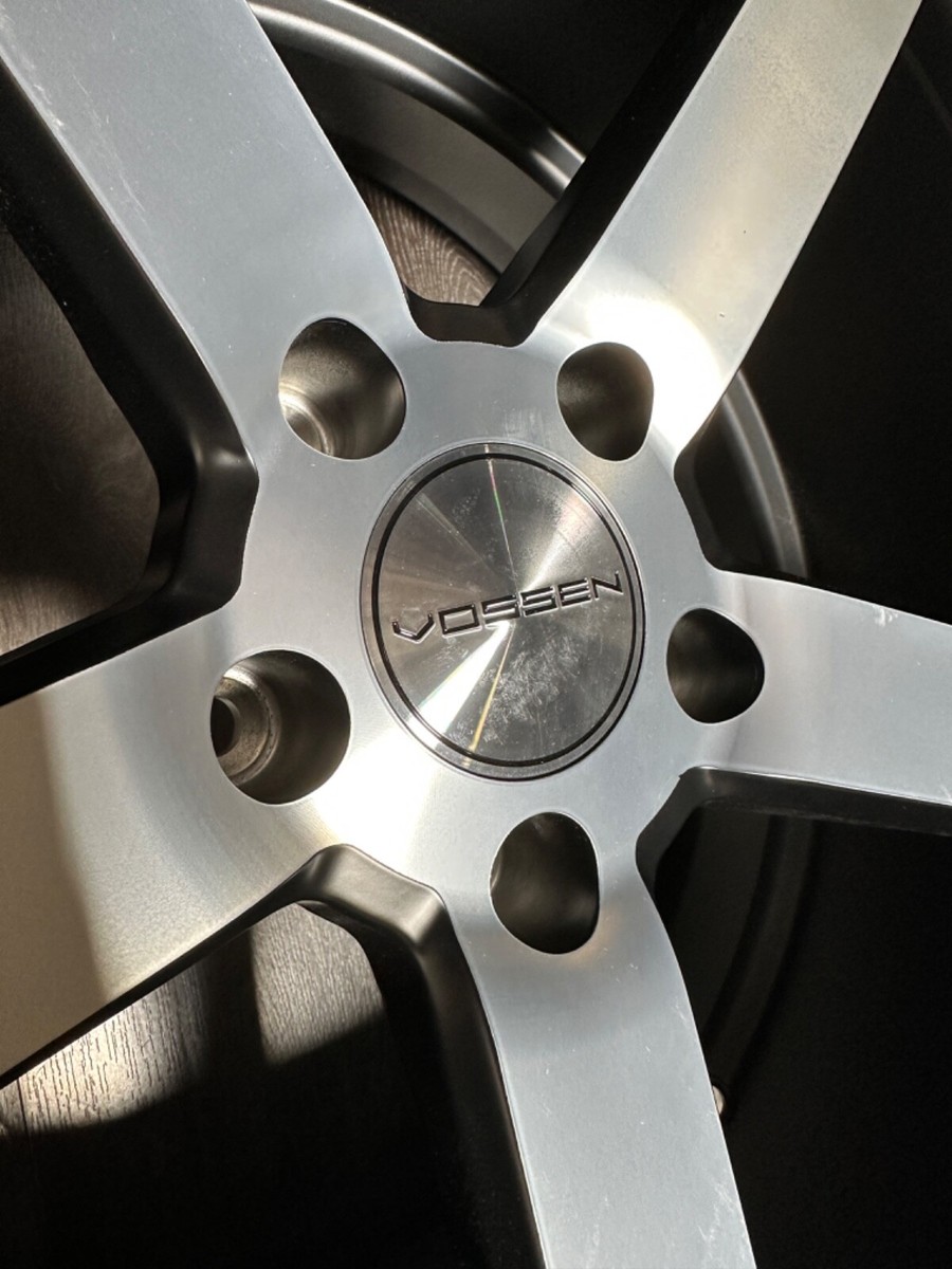 ⭐︎Vossen CV3-Rホイール4本セット⭐︎ Vossen CV3-R >> VOSSEN JAPAN オフィシャルサイト | STORE