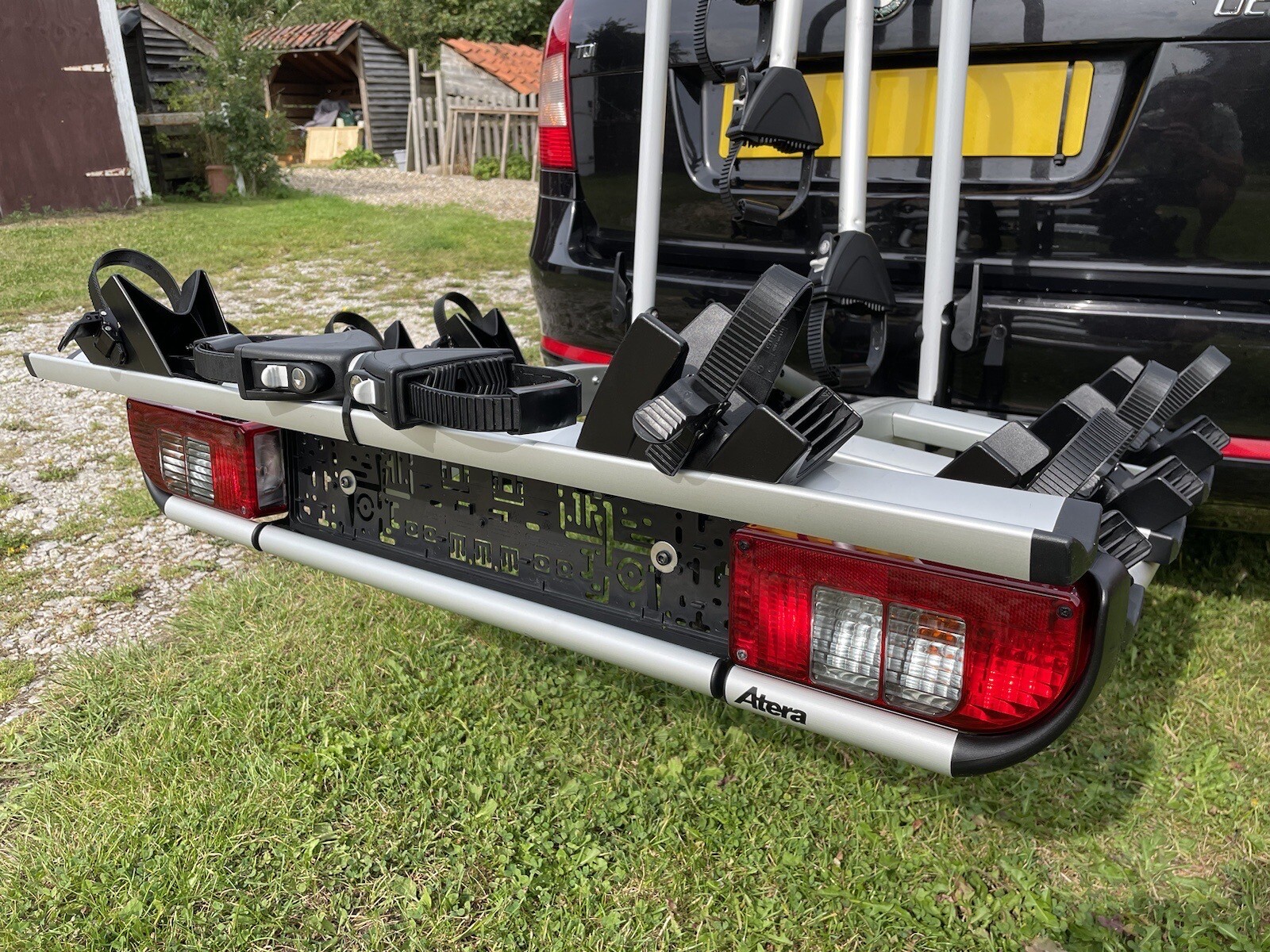 atera strada dl 3 to 4 bike carrier