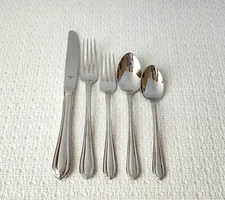 Gorham MELON BUD 18/8 Stainless Flatware 5 Piece Place Setting(s)