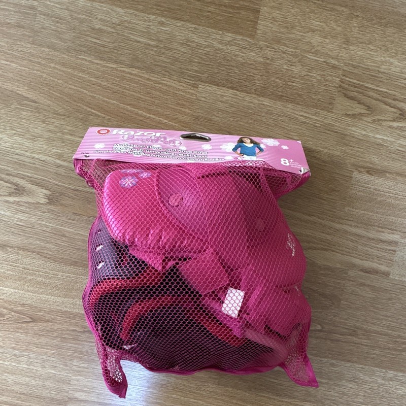 Razor Sweet Pea Multi-Sport Elbow & Knee Pad Set Pink w/ Bag Ages 8+