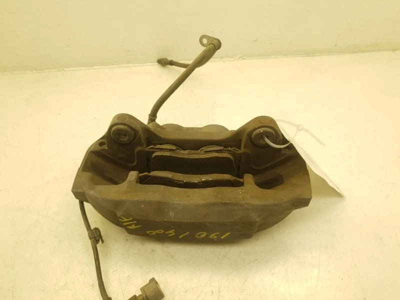 Передний пассажирский суппорт без спортивного пакета полный привод подходит для 07–17 LEXUS LS460 - Изображение 4 из 4