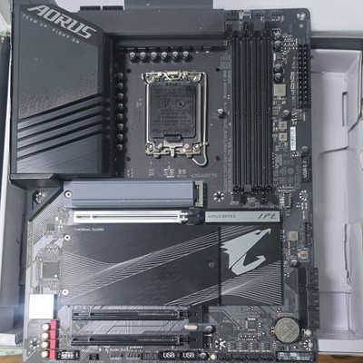 GIGABYTE Z690 AORUS ELITE AX ATX LGA1700 Intel DDR5 M.2 USB Audio