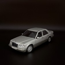1:18 Mercedes-Benz E-Class E320 Sedan 1995 – AUTOart Model Car