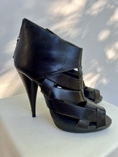 TOP SHOP black Leather High Heel SANDAL.  Cone Heel , Straps . Size 40.