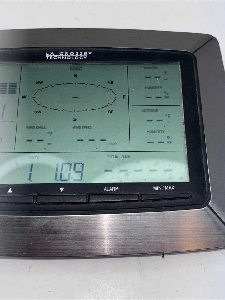 La Crosse Technology Weather Station Display Station Unit WS-2813U-IT - Image 3 of 4