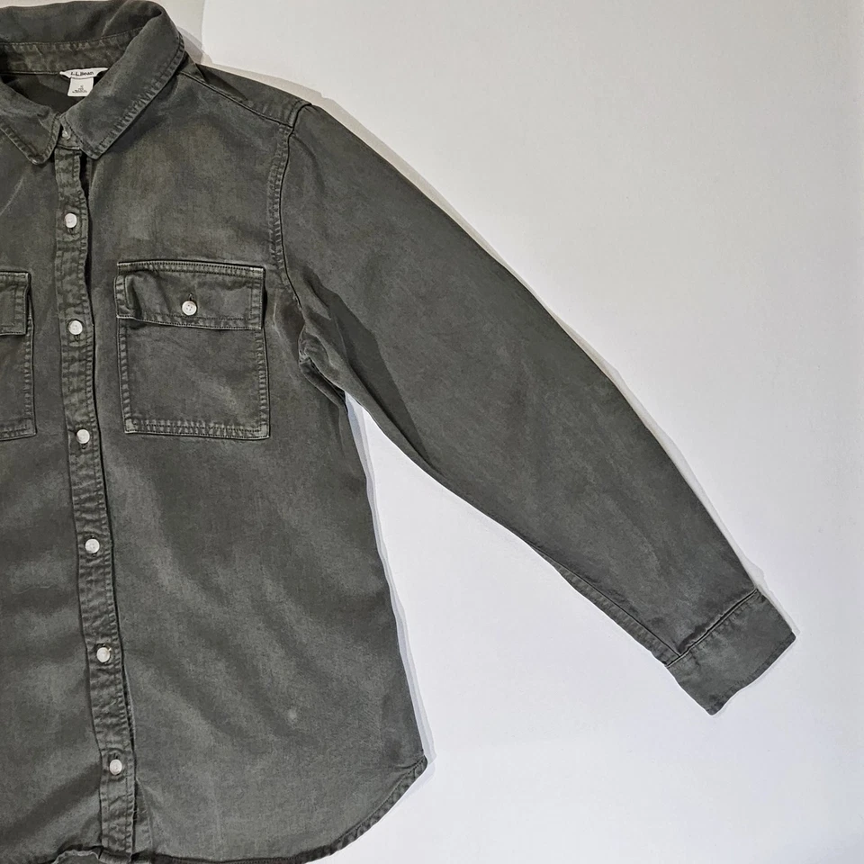 L.L. Bean Button Down Shirt Womens Small Olive Green Hiking Gorpcore Capsule - Image 3 of 4
