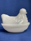 Vintage Hazel Atlas Hen On A Nest White Opaline Milk Glass Lidded Dish 4"L VGUC
