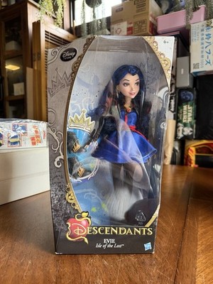 Descendants Evie Doll Original Disney Store Exclusive Isle of the Lost Blue Dres