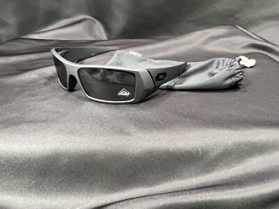 Oakley OO9014 Sunglasses Men Gray Rectangle 60mm New 100