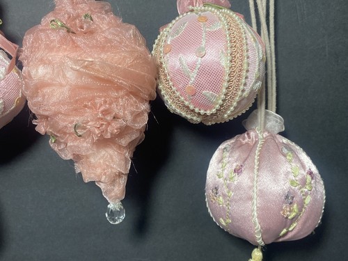 Vtg Victorian Pink Plush Ornaments Pink Balls Pearls Floral Dangle Christmas - Picture 9 of 15