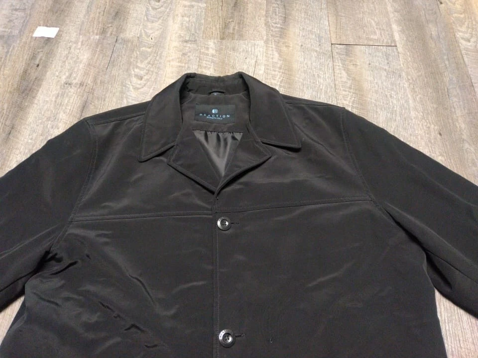 Kenneth Cole reaction solid  black  jacket buttons RN# 78470 for winter /spring - Image 3 of 4