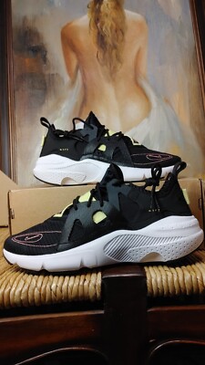Nike Huarache - Type Size 10.5 Black Pink Light Yellow BQ5102 001