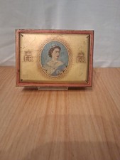 Vintage WD & H0 WILLS Golden Flake Cigarettes 1953 Coranation Souvenir Tin