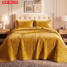 Velvet Quilt Set King 3 Pcs Oversized Extra Large Gold Honeycomb 260 GSM Shams