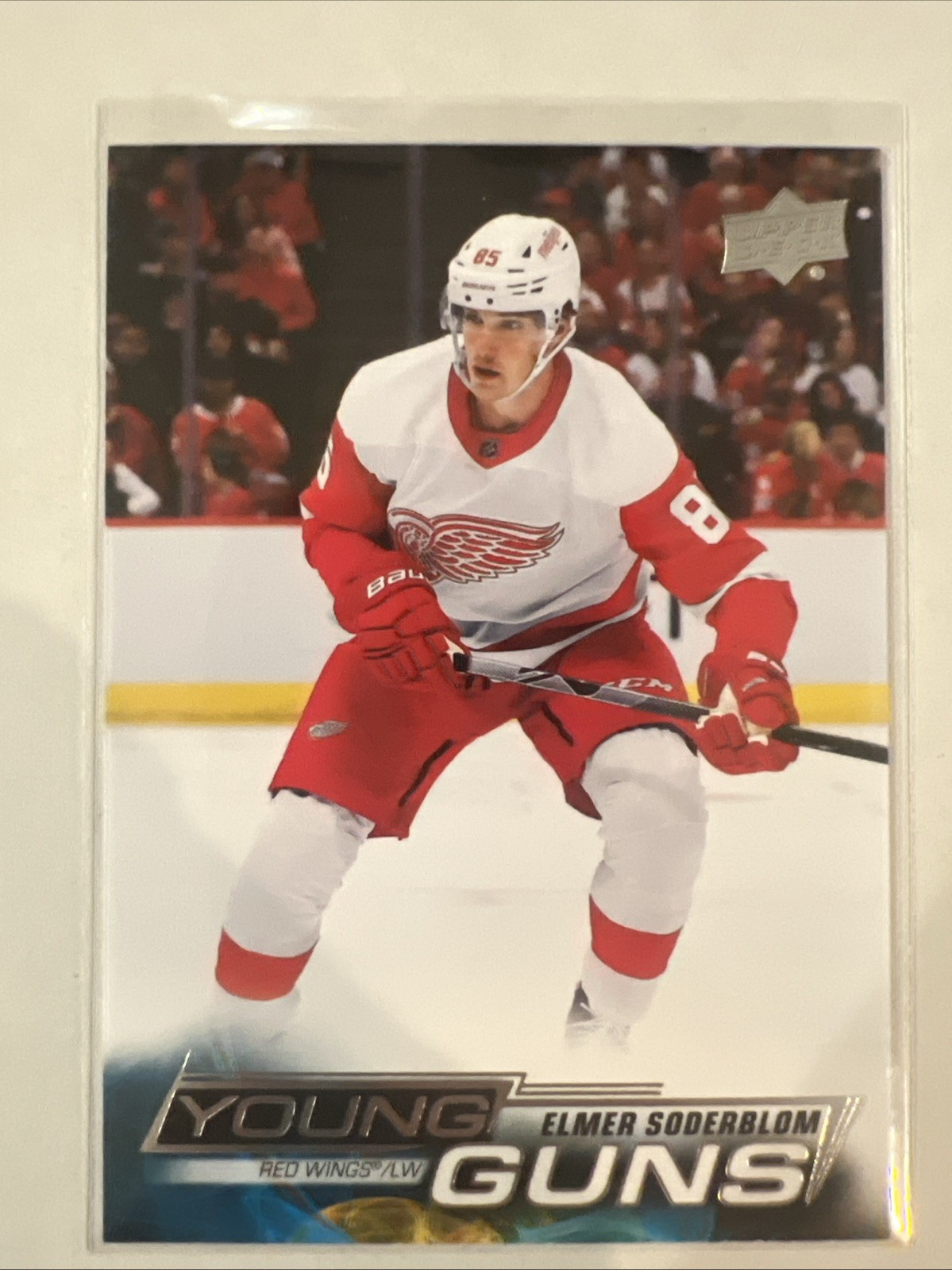 2022-23 Upper Deck Series 2 Elmer Soderblom Young Guns RC #489