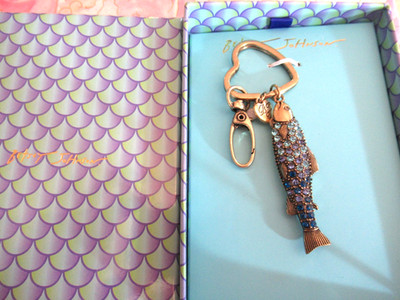 Betsey Johnson AUTHENTIC Crystal Sardine Fish Key Fob Bag Charm - NIB