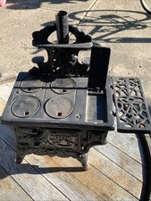 ANTIQUE CRESCENT CAST IRON WOOD STOVE - VINTAGE - CHILD'S/SALESMAN SAMPLE