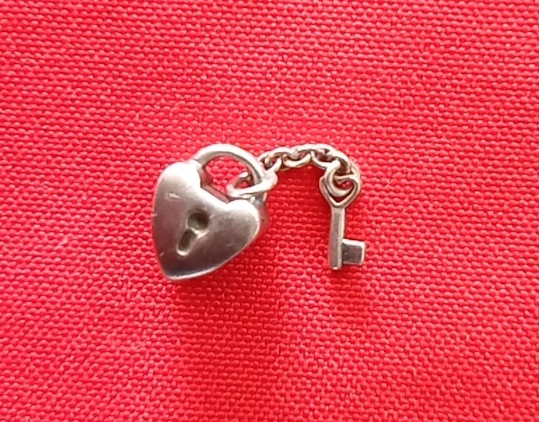 Authentic PANDORA Solid Sterling Silver Key Heart… - image 6
