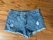 Urban Groove Women’s Blue Jean Denim Shorts Size Large Waist 34”